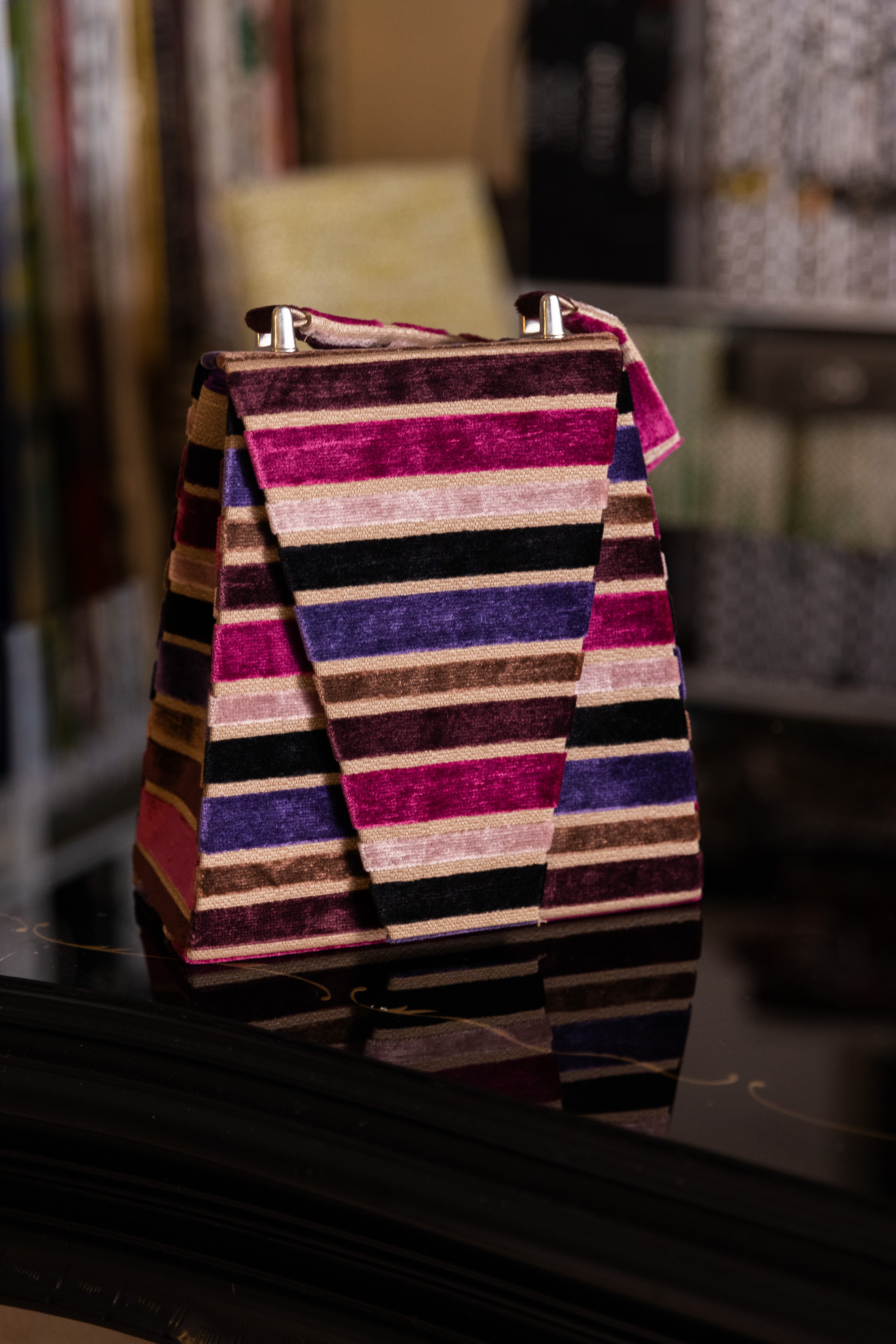 Borsa Lavi Bags realizzata a mano in velluto operato