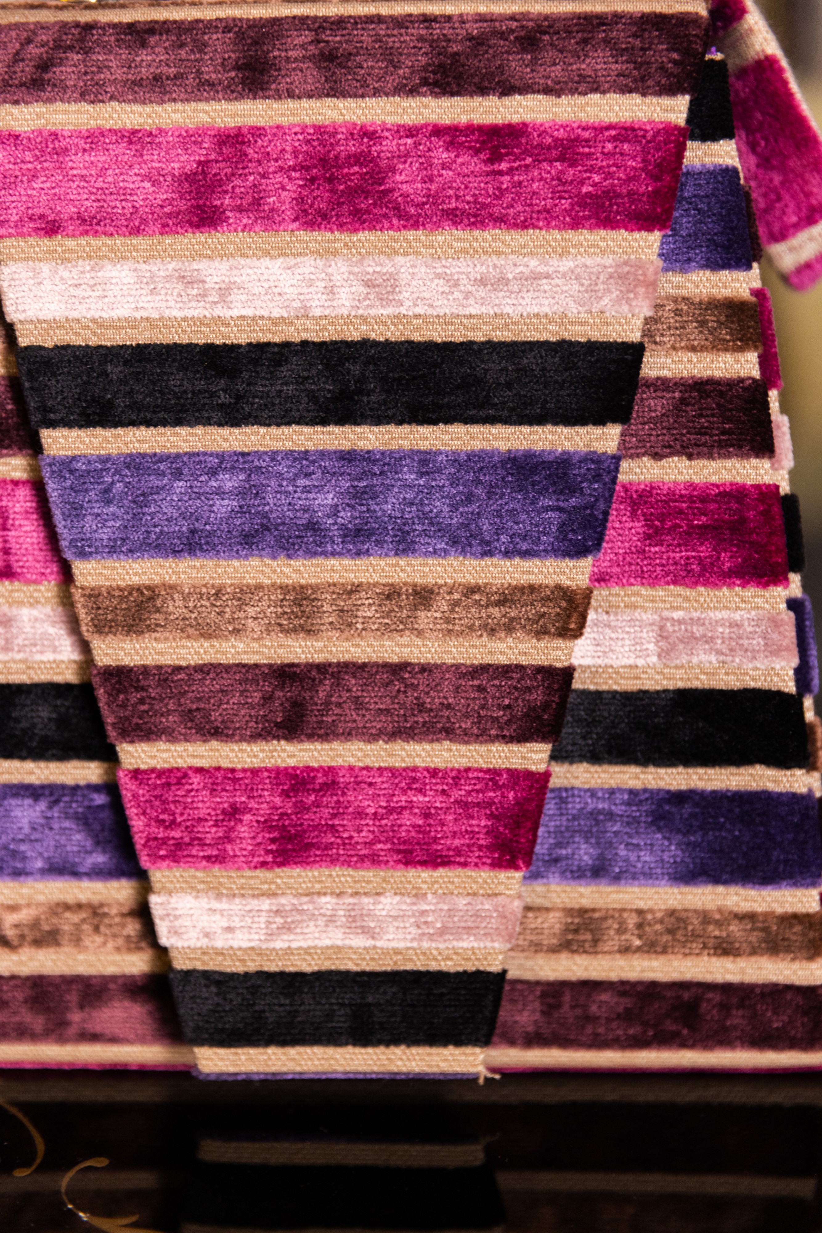 Borsa Lavi Bags realizzata a mano in velluto operato