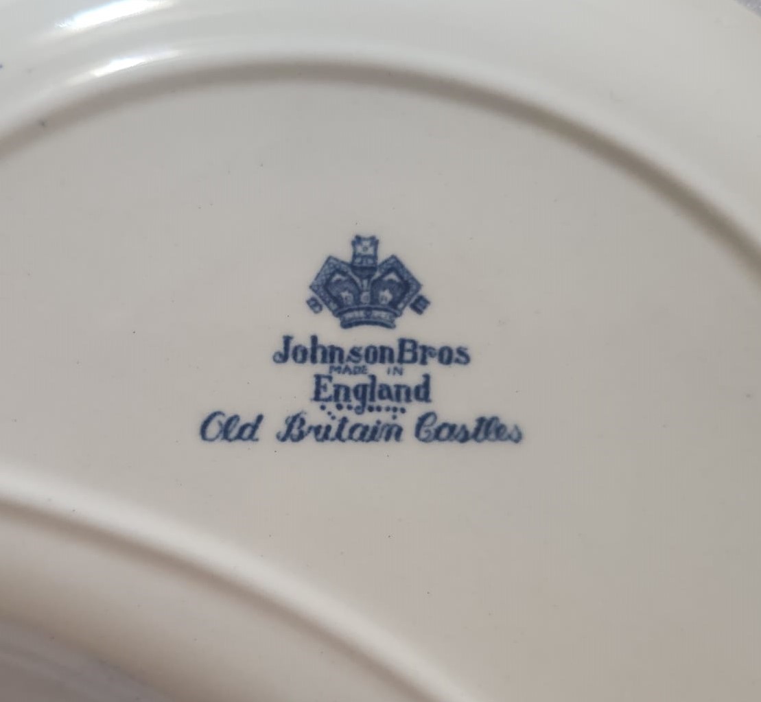 Servizio per 12 porcellana inglese Johnson Bros, Old Britain Castle