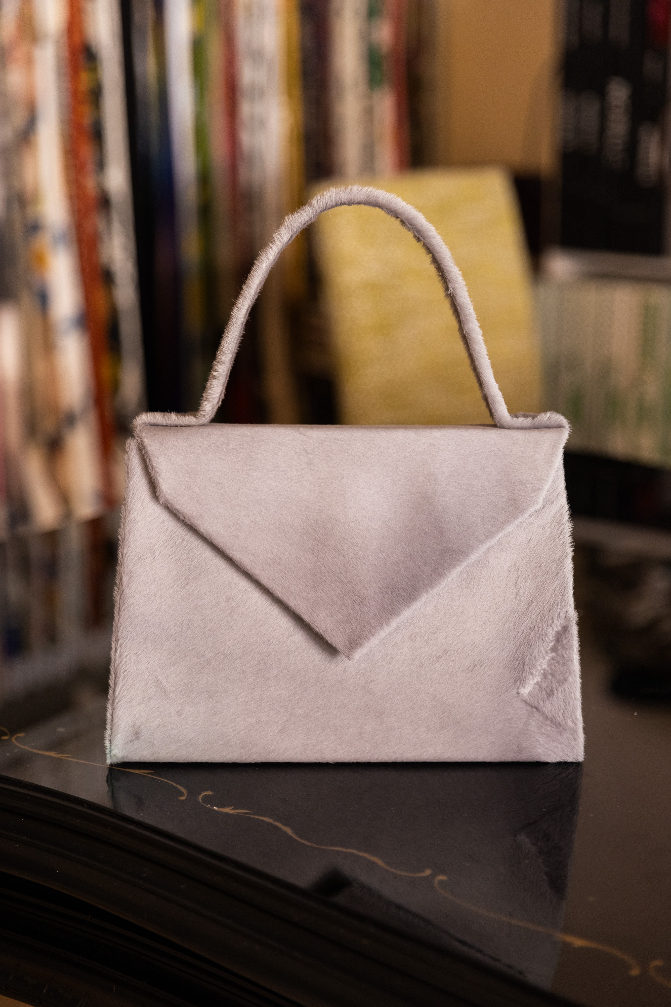 Borsa Lavi Bags realizzata a mano in pelle di mucca
