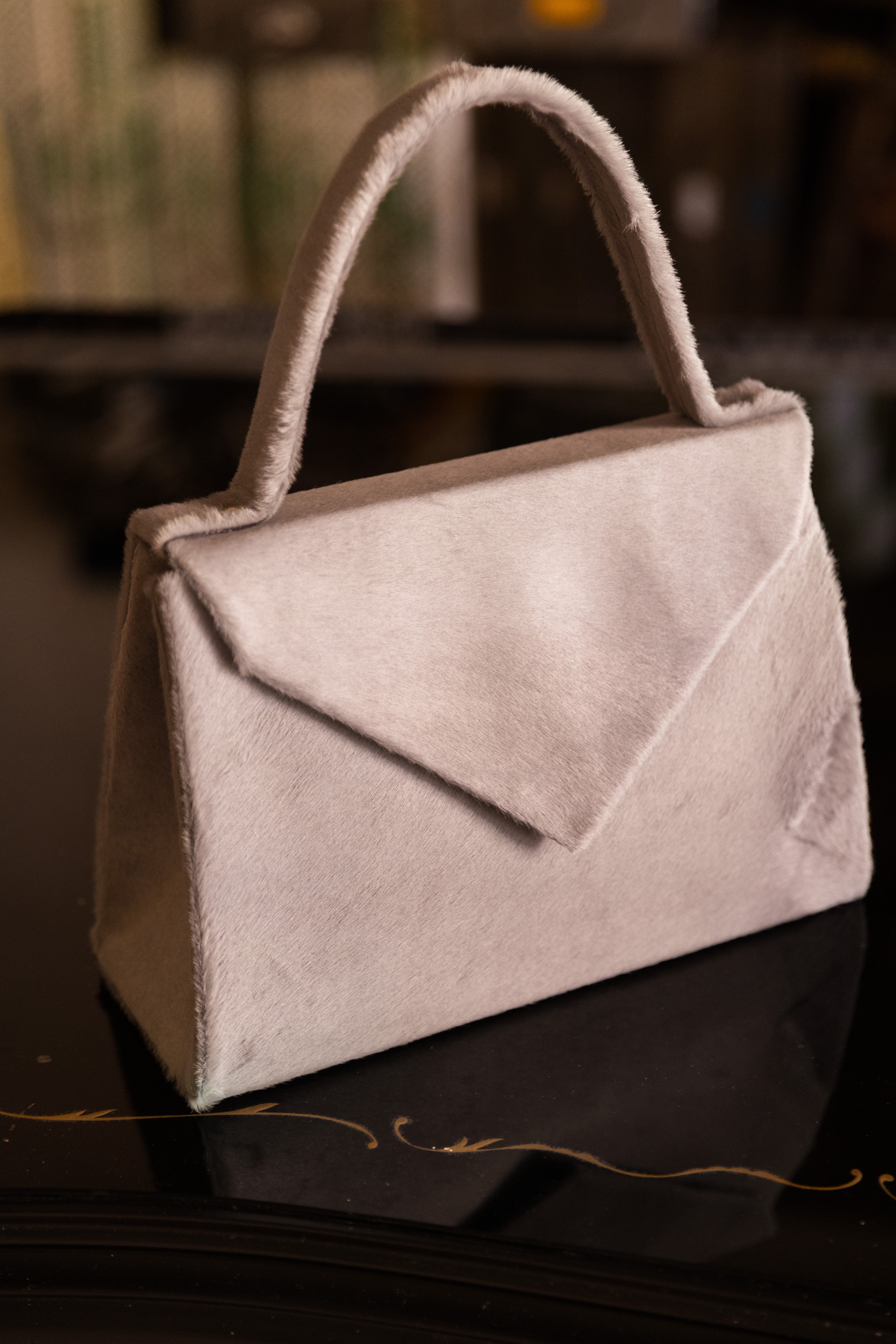 Borsa Lavi Bags realizzata a mano in pelle di mucca