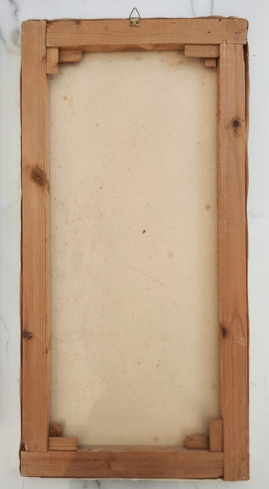 Paesaggio boschivo con animali al pascolo