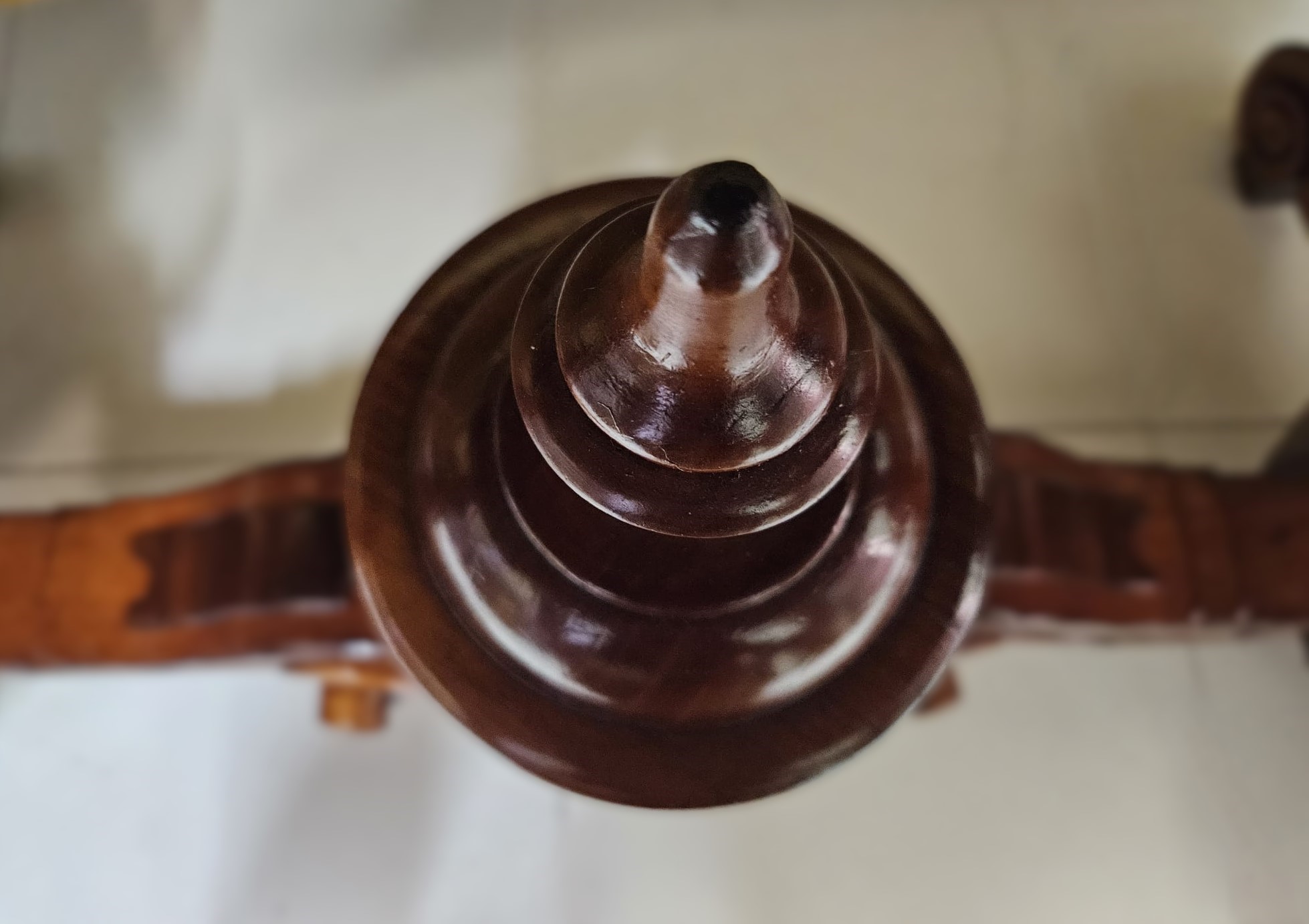 Scrittoio Luigi Filippo in legno di noce e ciliegio