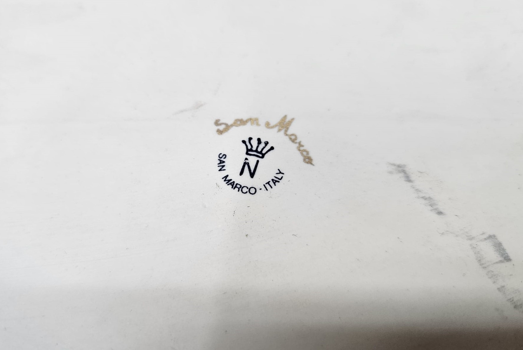 Svuota tasche a forma di conchiglia Capodimonte, in maiolica smaltata