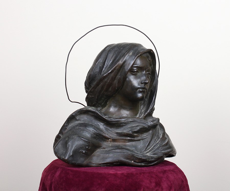 Statua raffigurante mezzo busto della Madonna in bronzo