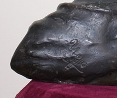 Statua raffigurante mezzo busto della Madonna in bronzo