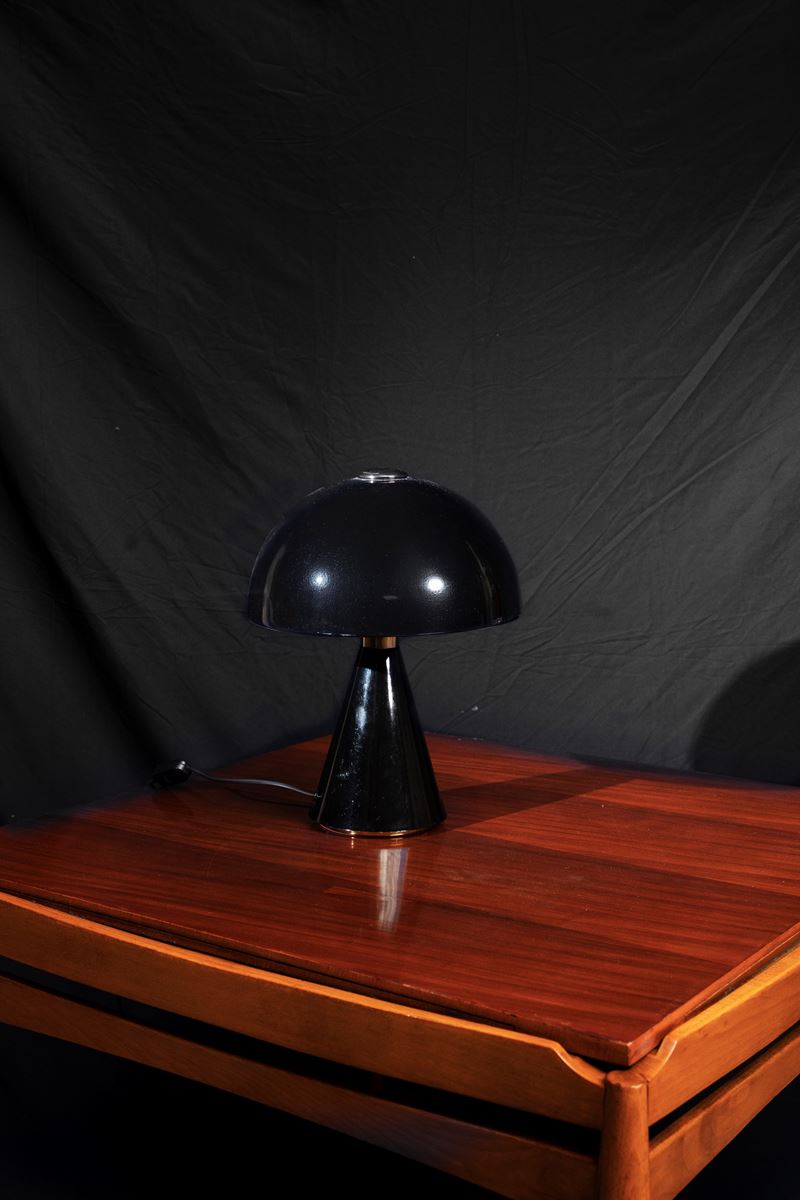 Lampada a fungo in lamierino nero