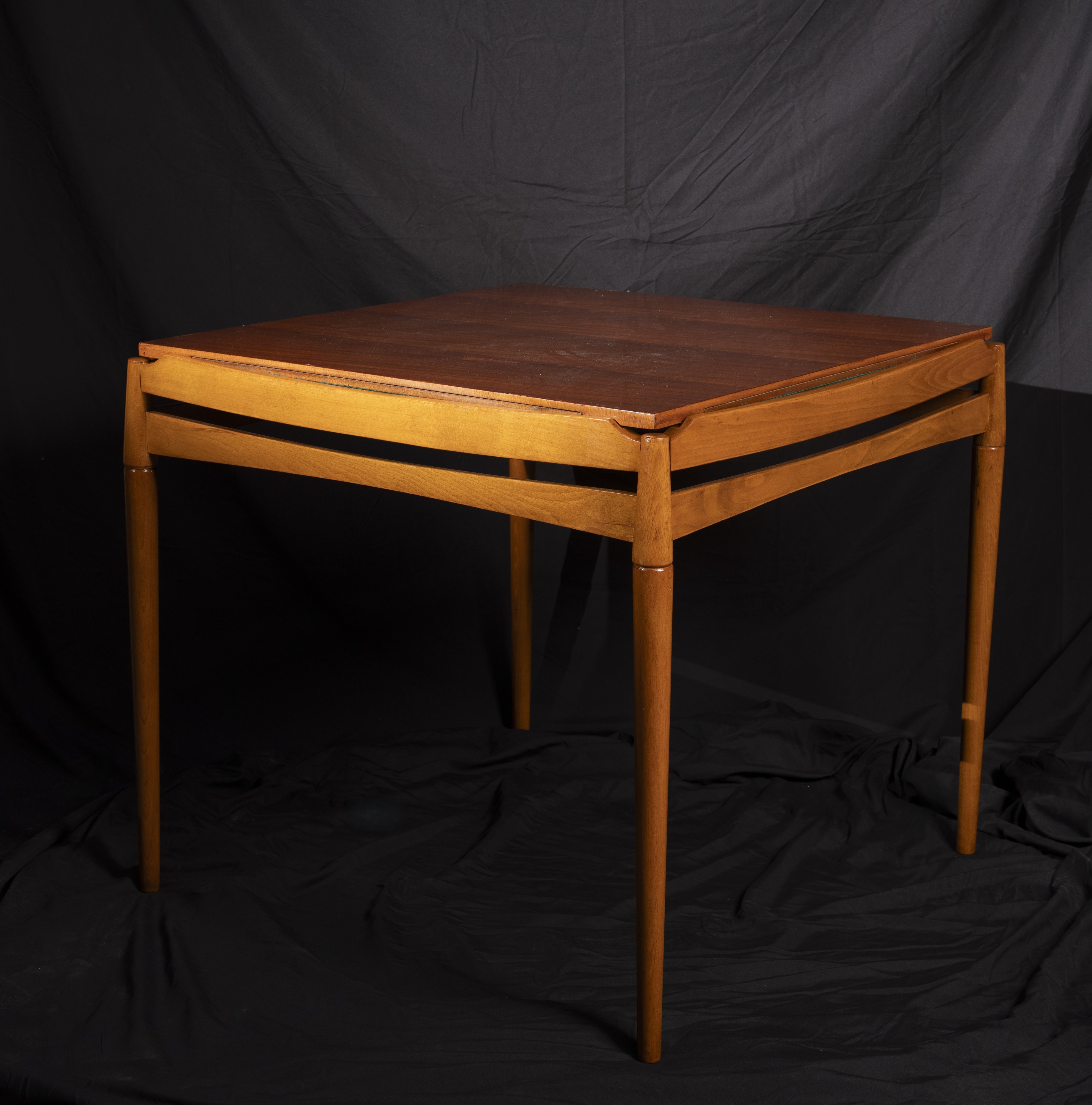 Tavolo da gioco reversibile design Giò Ponti per Reguitti