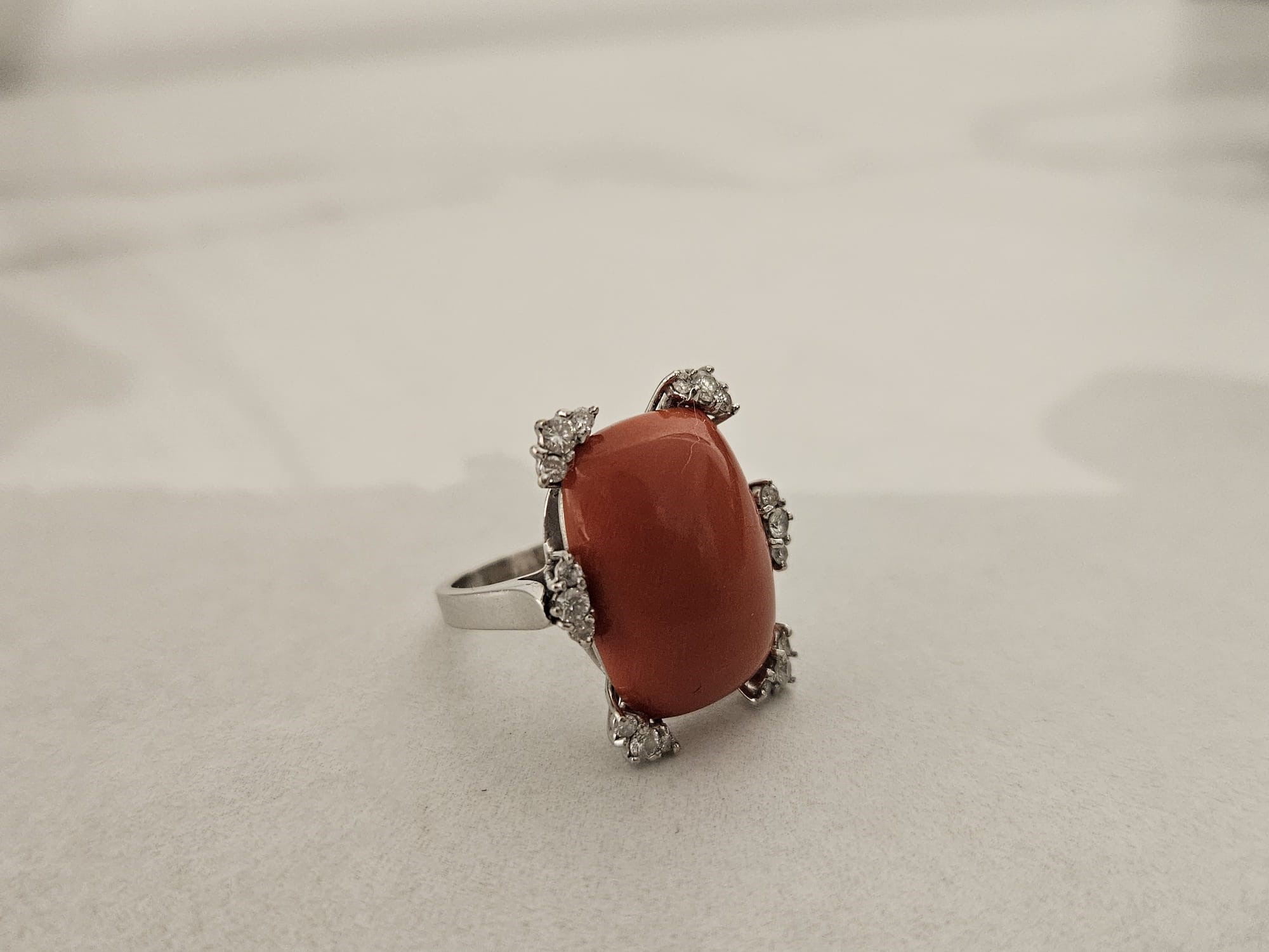 Parure anello e orecchini in corallo