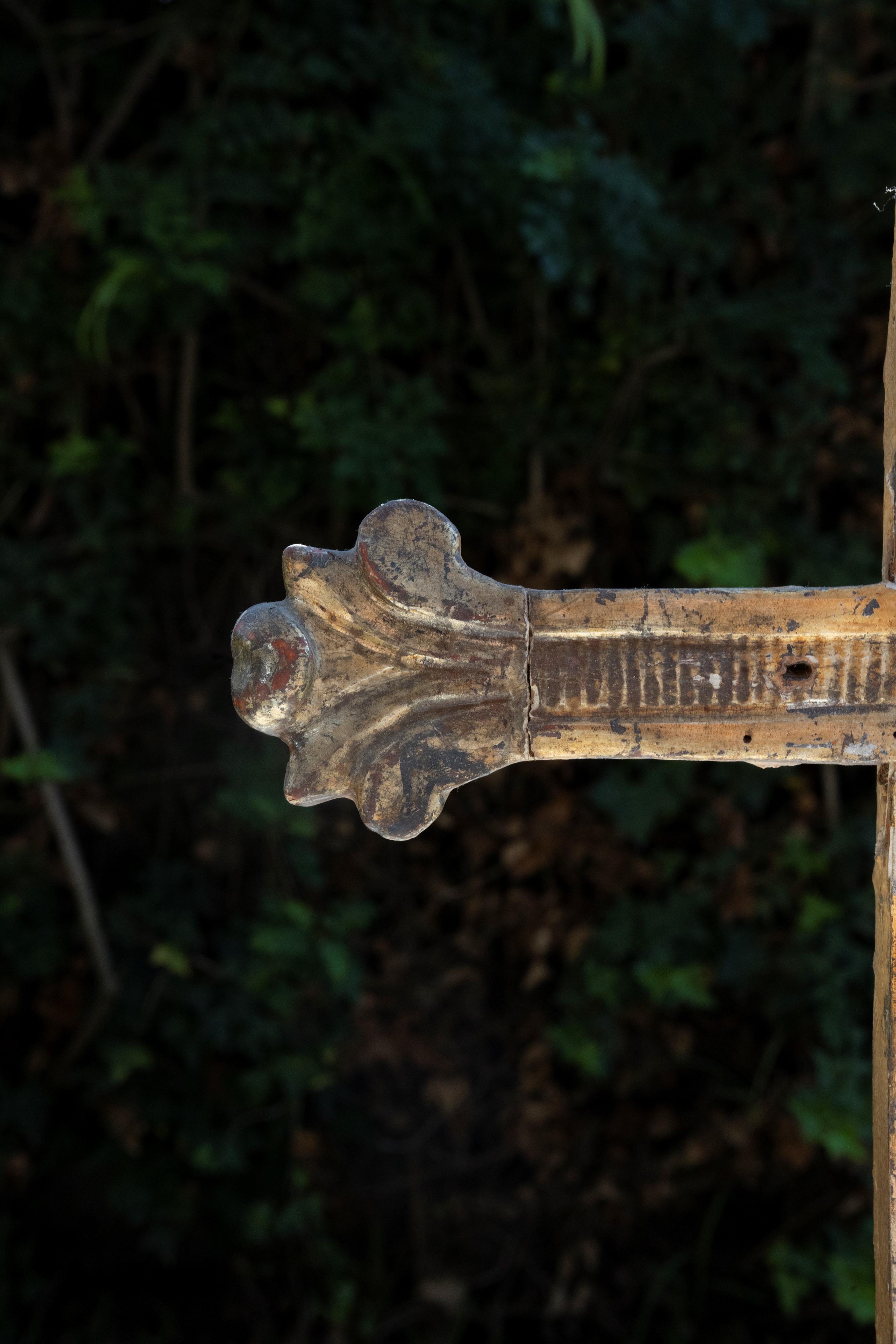 Croce lignea in stile impero