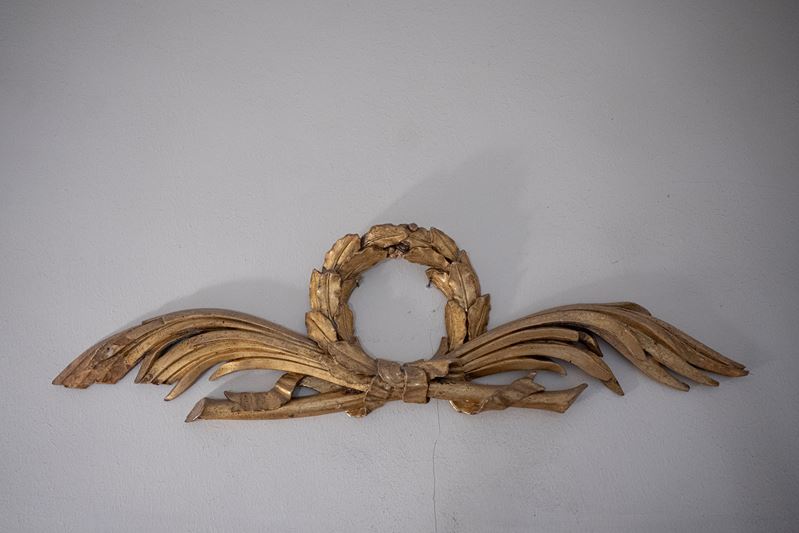 Fregio in legno dorato