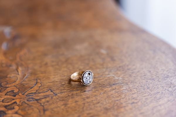 Anello fine 800 oro basso titolo e argento diamanti