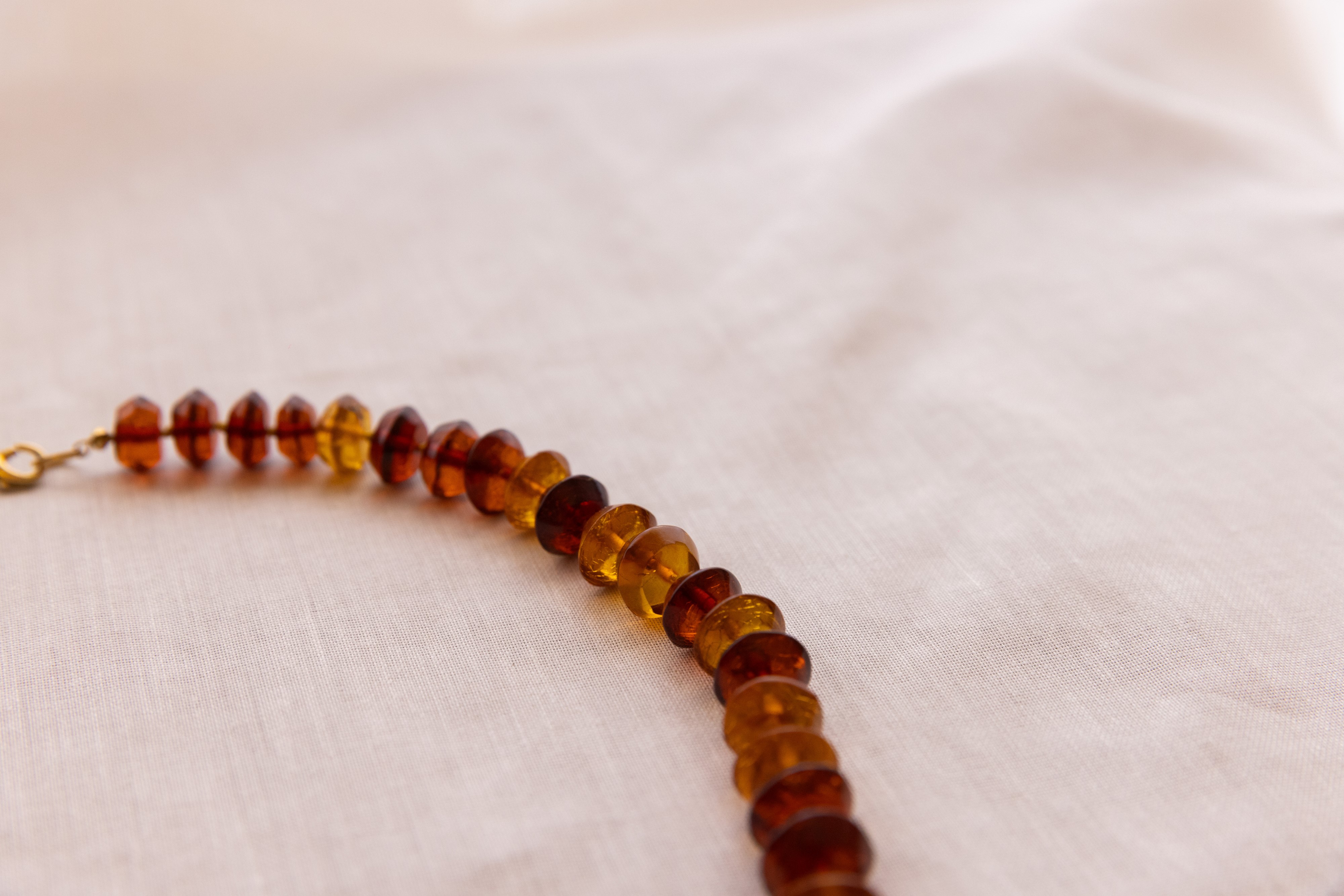 Collana in ambra baltica