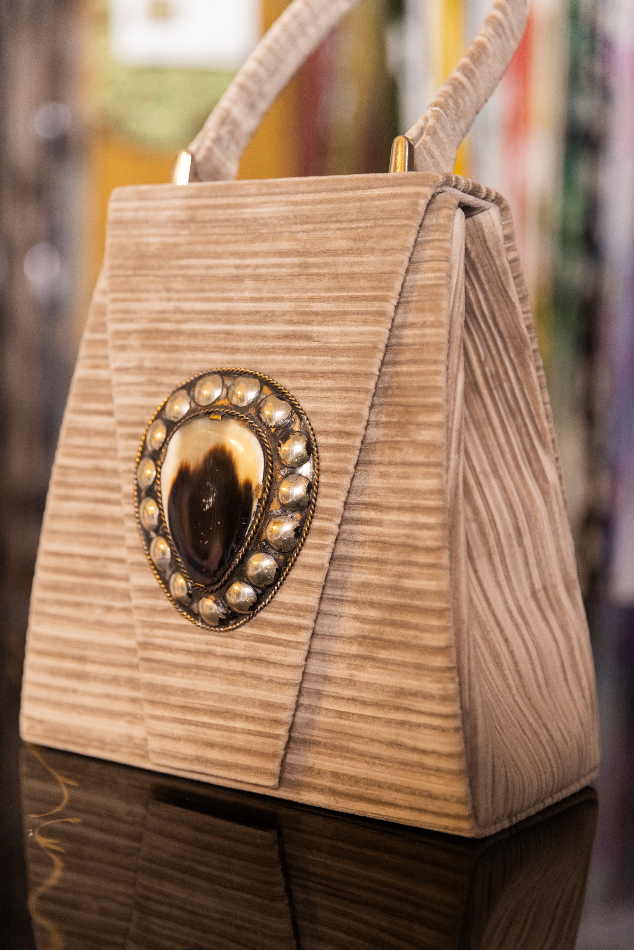 Borsa Lavi bags realizzata a mano con velluto imprimé con pietra in osso marocchina