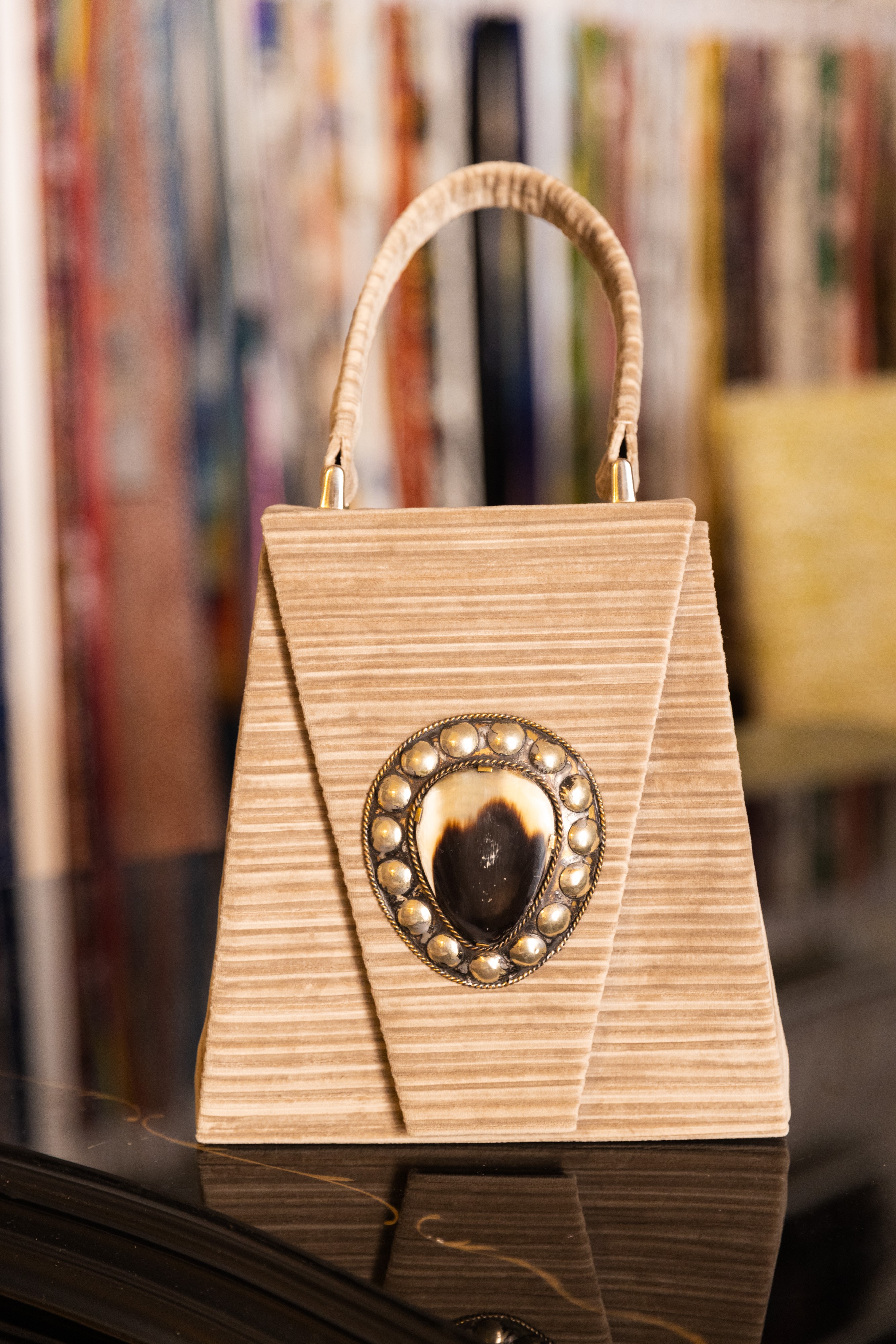 Borsa Lavi bags realizzata a mano con velluto imprimé con pietra in osso marocchina