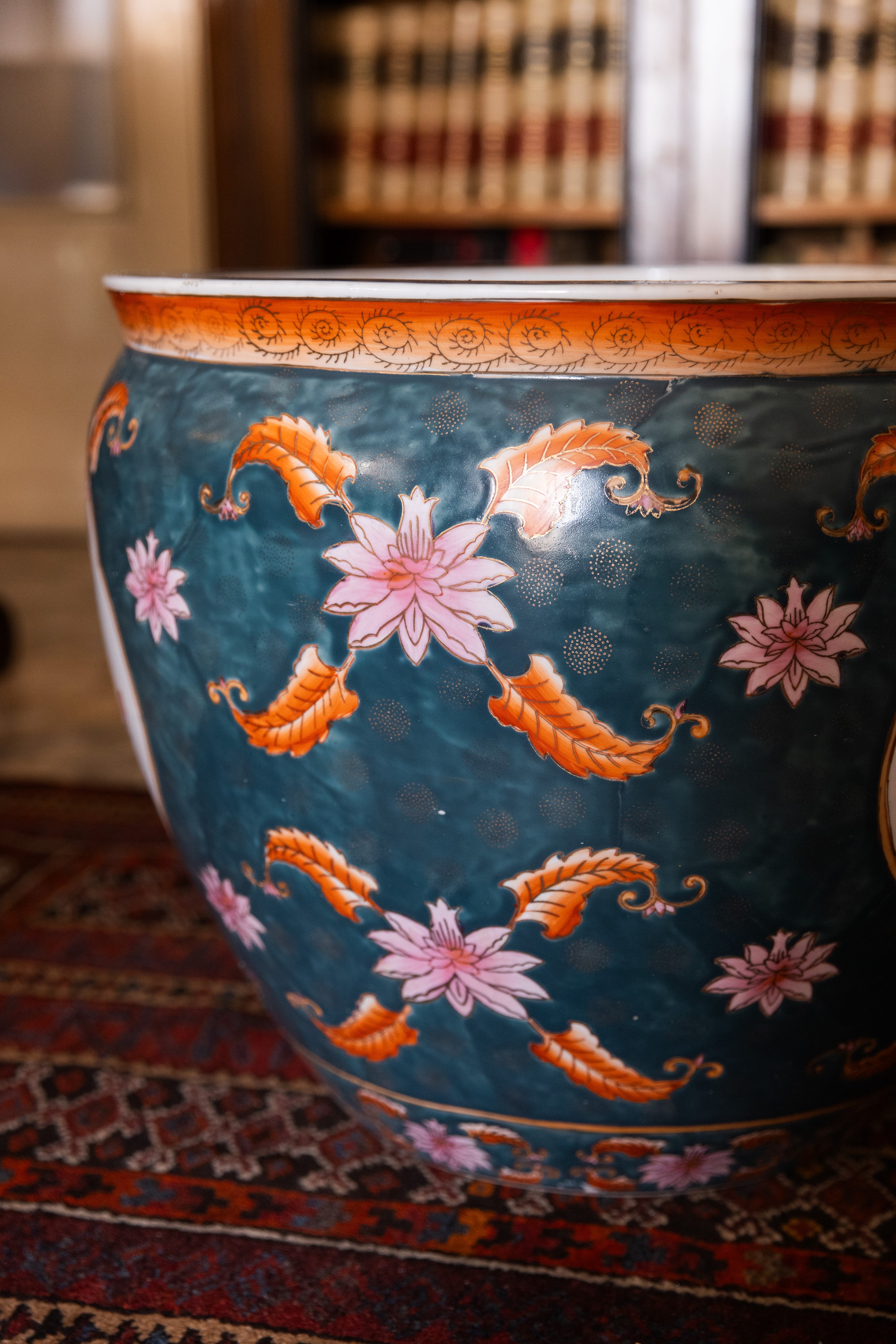 Cache-pot con scene orientali